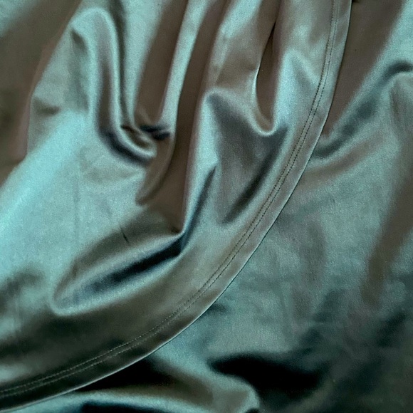 Shiny Emerald Green Mini Dress Size Small - Picture 8 of 8